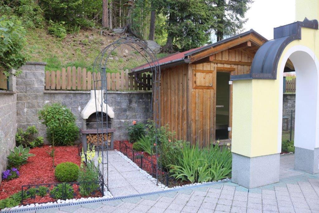 Landhaus Katharina Bis 12 Personen Mit Saunachalet Und Blick Auf Die Bergwelt Des Zillertals Hippach Kültér fotó