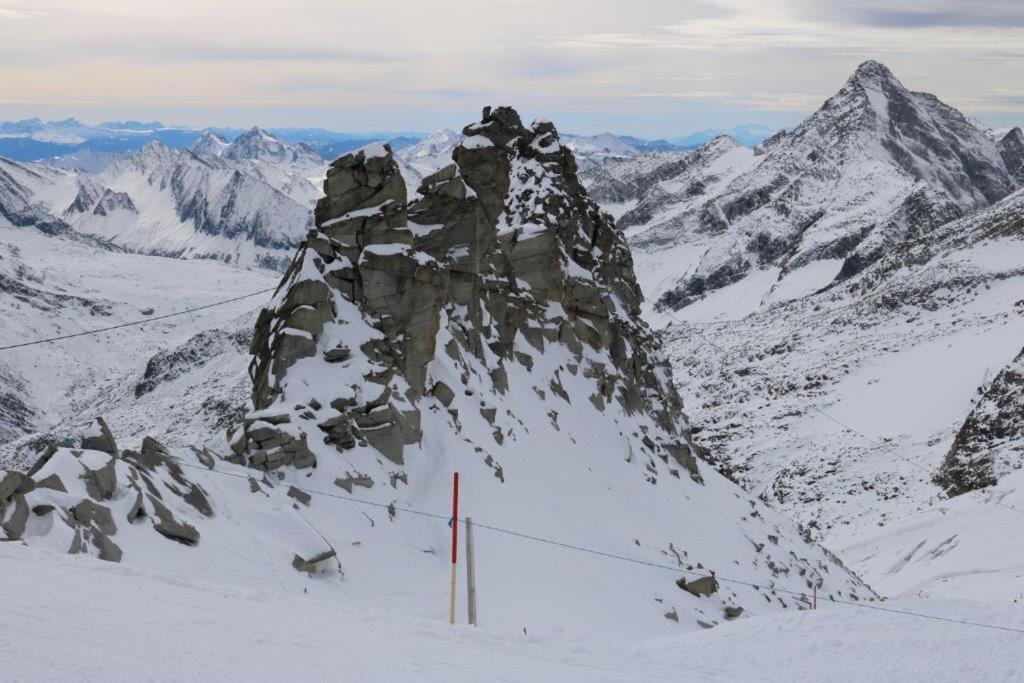 Landhaus Katharina Bis 12 Personen Mit Saunachalet Und Blick Auf Die Bergwelt Des Zillertals Hippach Kültér fotó