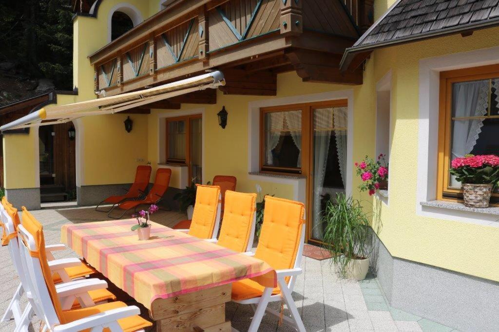 Landhaus Katharina Bis 12 Personen Mit Saunachalet Und Blick Auf Die Bergwelt Des Zillertals Hippach Kültér fotó