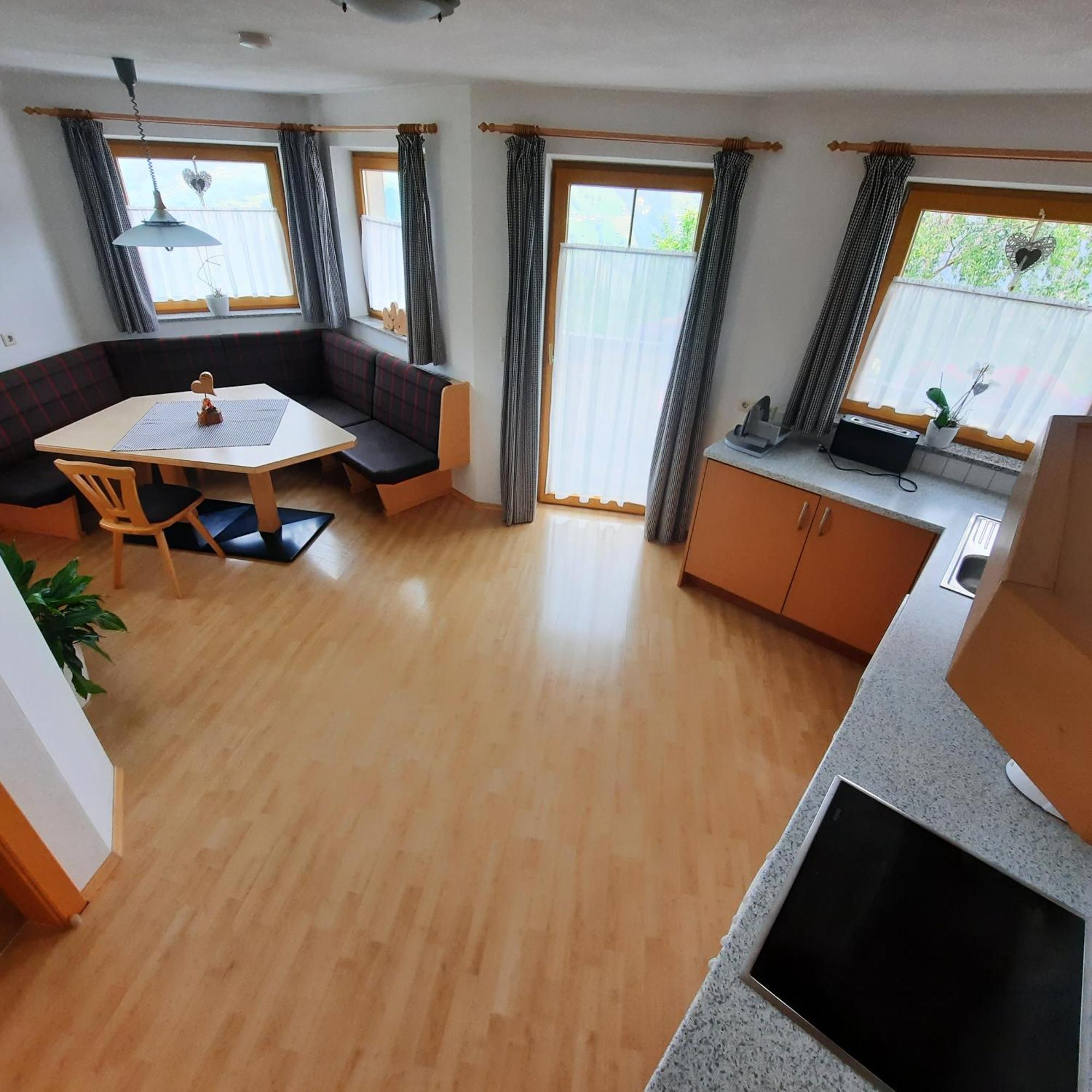 Landhaus Katharina Bis 12 Personen Mit Saunachalet Und Blick Auf Die Bergwelt Des Zillertals Hippach Kültér fotó